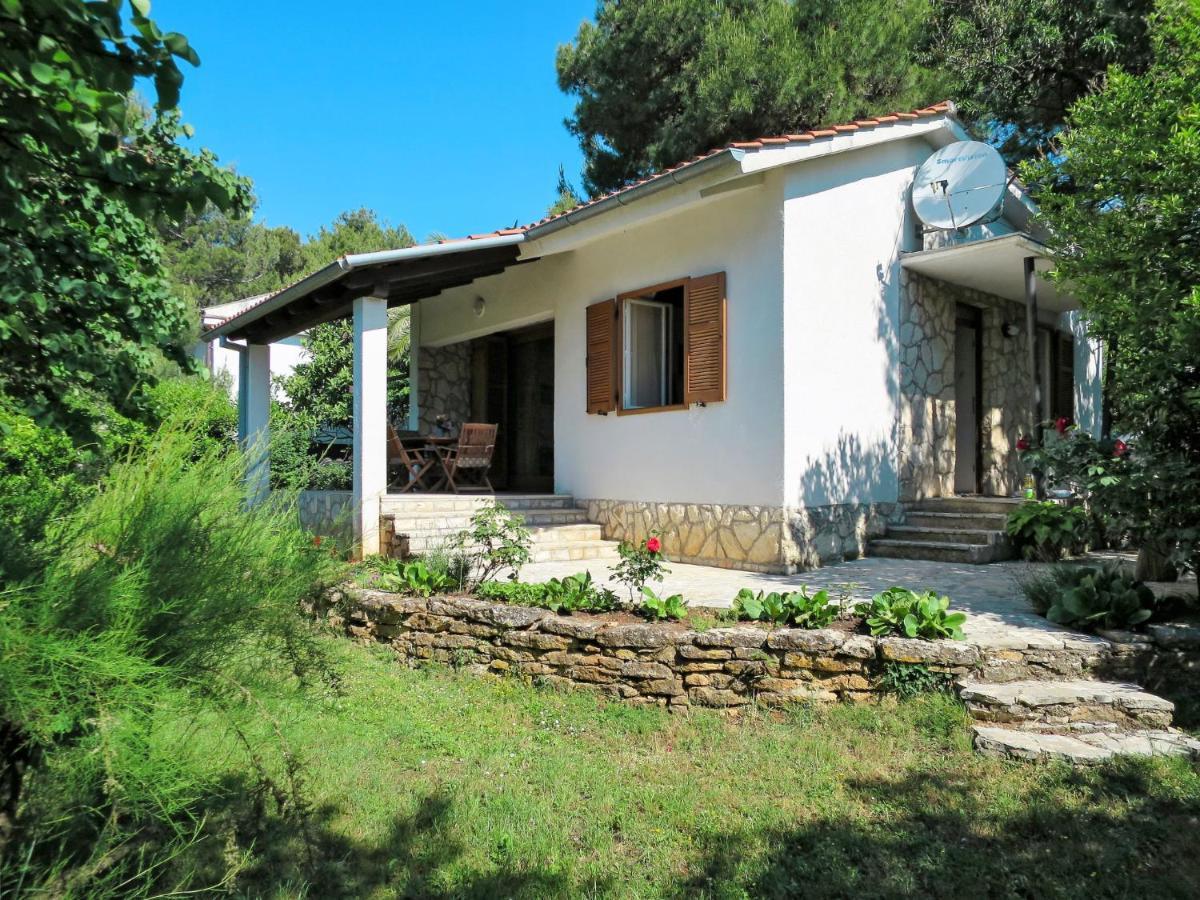 Holiday Home Margit - Prm115 By Interhome Premantura Exterior foto